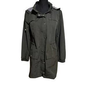 Blogger Love Dark Green Water Resistant Jacket - Women's M